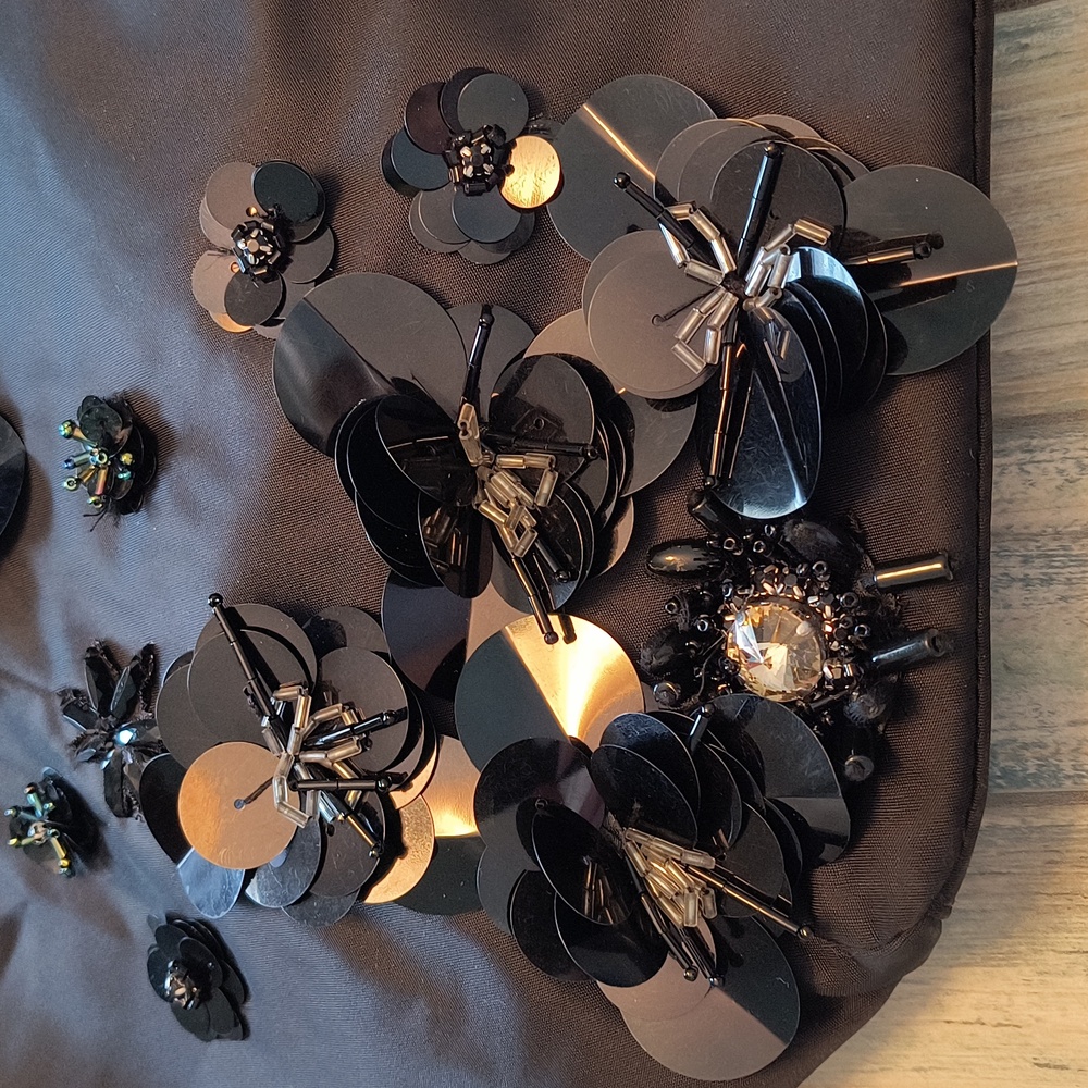 Tory Burch Flower Cluster Tote in Black - Picture 5 of 14